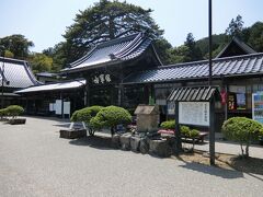 陶氏の菩提寺瑠璃光寺。
大内義弘公の菩提寺香積寺の跡地に山口市仁保から移設された。