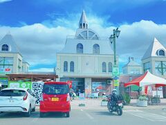 まずは腹ごしらえ。

「道の駅 メルヘンの丘めまんべつ」にやってきました。