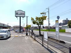 泉田駅を過ぎたあたりには、地元デパート系のスーパーがあります。
バス停もちゃんと目の前に。

ここで、少し休憩しました。
パン屋で珈琲を飲みたかったけど、それはパス。

続きは、また後日。
ここからは、基本的に車道になりますが、それに沿って遊歩道も整備されています。