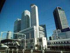 10:37
新横浜から337.2km/2時間22分。
名古屋に到着します。