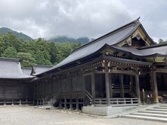 彌彦神社　拝殿