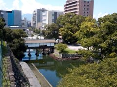 昼食後、徒歩で大分城址公園まで移動。

１日乗車券の元は既に取れているので、もはやバス利用にはこだわりません。
と言いつつ、結果的には１日で５回バスを利用する機会を得ました。
そして、乗客が私１人だった期間も長くあり、快適な移動に。
乗る前は、その都度バスの混雑を懸念していましたが、いい意味で裏切られました。