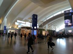 ロサンゼルス国際空港 (LAX)