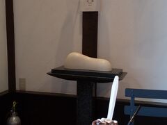 春に続き、安田侃さんの作品を愛でながらリフレッシュメントをいただきます。