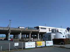 この後、クルマで児島まで移動し、散髪をしていただきました。
写真は、別の日の児島駅。
イメージ画像です。