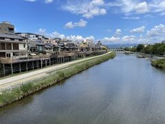 先に萬次郎さんへ行く！
桃のち鶏丼だと、駅が遠い