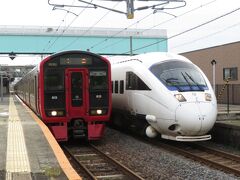 2023.04.30　宇島
日豊本線唯一の快速列車だが、快速区間に入りさっそく特急に抜かれる九州の実情。