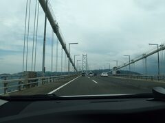 先ずは淡路島へ吊橋を渡ります。