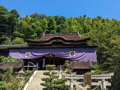 到着いたしました
竹生島神社
立派ですね

そして、また、階段