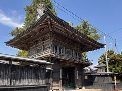 安善寺の楼門

建立、正徳2年（1712年）。築300年以上か。
長岡は空襲で焼野原になったけど村上の被害は少なかったのかな？