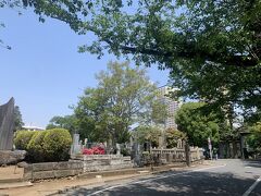 谷中霊園です。
何故かインバウンドがたくさんいました。
日本の墓地が珍しいのでしょうか。