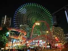 横浜臨港パークでのイベント「盆踊り大会」へ向かってます。
続いて、遊園地「よこはまコスモワールド」を通ります。
ここのライトアップも眩しくて見応えあり。