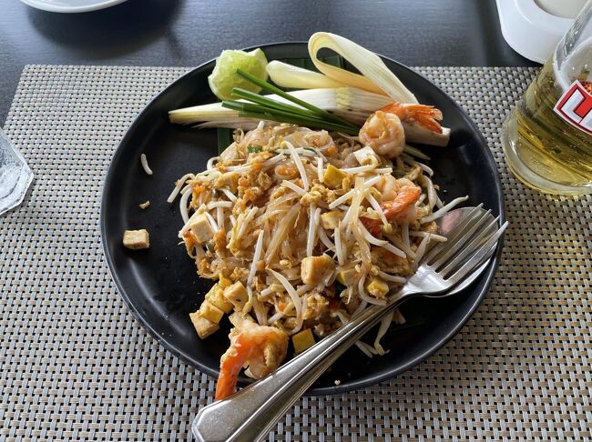 私が頼んだパッタイ←辛い