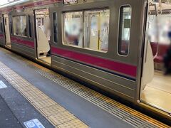 京王線で仙川駅へ