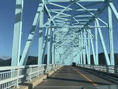 平戸から生月大橋を渡ります。
