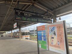 豊橋には16時27分着。
接続列車は16時43分発の浜松ゆきでした。