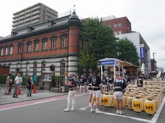 折角なので「秋田市立赤れんが郷土館」の前を通ってみようと思いました。ここに併設された美術館で初めて勝平得之という版画家を知りました。その素朴な素晴らしさに惹かれ、東京に帰ってから作品を買い求めました。