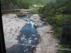 中山七里の渓谷で飛騨川を何度も渡河します。
この辺りの飛騨川は、益田川（ましたがわ）とも呼ばれ、橋梁は第○益田川橋梁となります。