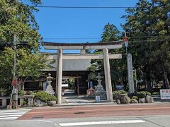 笛吹市にある「浅間神社」へ。
こちらは「あさまじんじゃ」と読むのですね！