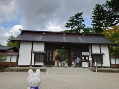 平泉は毛越寺へ。