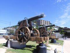 長州藩の大砲が5台並んでいます。
お金を入れると音が聞けるのでぜひやってみて。
