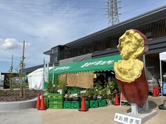 さらに南下して新しく4月にオープンした道の駅常総へ。