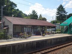 前回は赤い屋根がかわゆい「末続駅」と