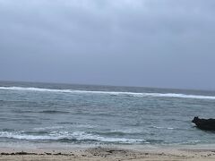 ●2023/08/05(土)

雨は止んで台風の影響はほぼなくなったけど、南風が強いので仲本海岸でのシュノーケリングは無理そうです。

ちなみに今日から石垣島への高速船は部分的に動き出しました。
夏休みで診療所の先生の代わりに来られていた先生もやっと帰れます。