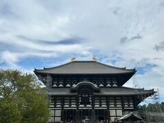 からの、東大寺～(*´▽｀*)

いや～～～もう右見ても左見ても海外の方ばかり！！
コロナとは共存する世界になってきてるんだな～と感じますね。
ちょっと不安だけど、反面賑やかでなんだか嬉しい！