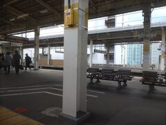 静岡駅です。

ちなみに熱海～浜松間152.5km
東京から小淵沢・水上・黒磯・日立・安房鴨川あたりの距離になります。