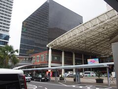 ホテルのシャトルバスで鹿児島中央駅まで移動します。
駅から少し歩いて、レンタカーを借りました。
