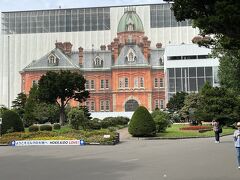 何かがおかしい、、、って！！

絵だし！！！！

只今、修繕工事中でした。