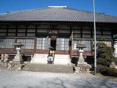 街中に入ります。
極楽寺
弘法大師が諸国行脚の途中、風光明媚だと感銘し、社殿を設けたのが始まりと伝わります。