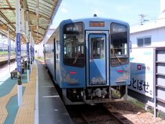 掛川駅に戻って、天竜浜名湖鉄道に乗車します。１両のワンマン列車ですね。