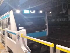 地元JR京浜東北線東十条駅を5時出発。今回は北行に乗ります。