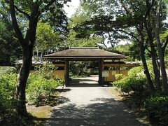 日本庭園の入口です