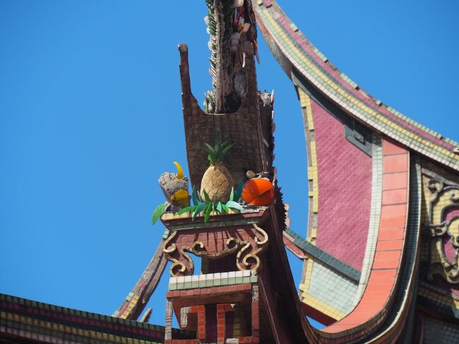 パイナップル<br /><br />とにかく暑くて暑くて、早めに退散しました。