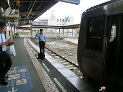 JR宇和島駅。ここも線路が行き止まりで、JR四国には行き止まりの線路が多い？
