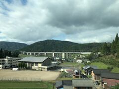 車窓から
湖西線の高架
