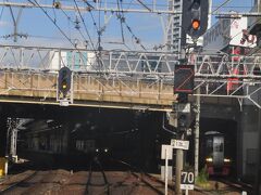 　次は金山駅に停車