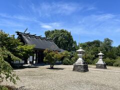 こちらの神社も堂々としたたたずまいでした。

ここまで無事に来られたことに感謝しつつ、次の目的地に向かいます。