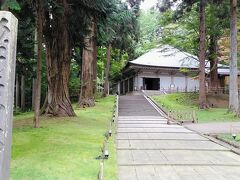 世界遺産 中尊寺
金色堂の内部は撮影禁止です。金色堂と讃衡蔵には約3,000点の国宝や
重要文化財があり平安時代の美術工芸の宝庫です
