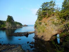 能登金剛にある巌門です