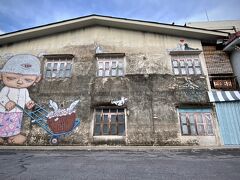 【プーケットタウンからパトンビーチに移動】

この街から、パトンビーチ行きのソンテウ（乗合バス）が走っているらしいので、その停留場まで歩いて行った。