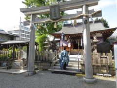 神主さんが 忙しそうにしていたのは、阪急 園田駅から徒歩１０分ほどの「白井神社
」　