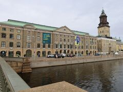 その後ろにあるGöteborgs Stads Museum。郷土博物館ですかね。
軍事博物館ではないので、特には入りませんでしたが、時間あったし入ってもよかったやも…