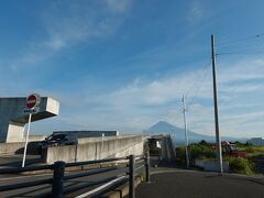 富士山夢の大橋と富士山です。
先程の工事中のところと繋がります。