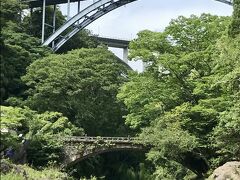 14:52
神橋（石橋）、高千穂大橋（鋼橋）、神都高千穂大橋（コンクリート橋）と、峡谷に3本の橋が架かっている風景は珍しいそう。戻って来て良かった。すてきな景色が見れました。

