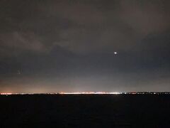 そうこうしているうちに、セントレア付近へ

ちょうど飛行機が飛ぶ所を２便見れました！

これを過ぎたらほぼ暗い景色。
伊良湖岬と神島とか見に行ったけど夜は見えにくかったですね～