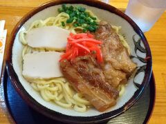 早速沖縄そばを食す